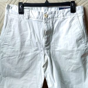 Vineyard Vines Breaker Short size 32